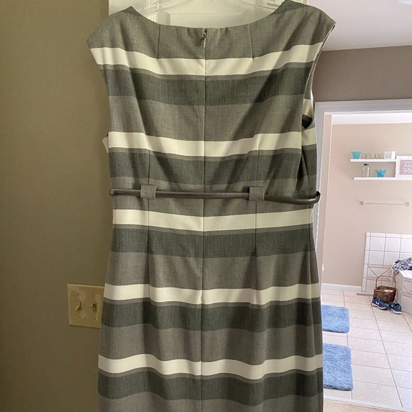 Gray Stripe Dress - SZ 12 - Picture 3 of 3